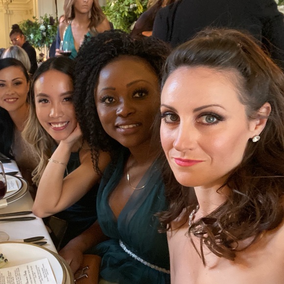 Meet your Posher, Julia - Picture 2 of 3